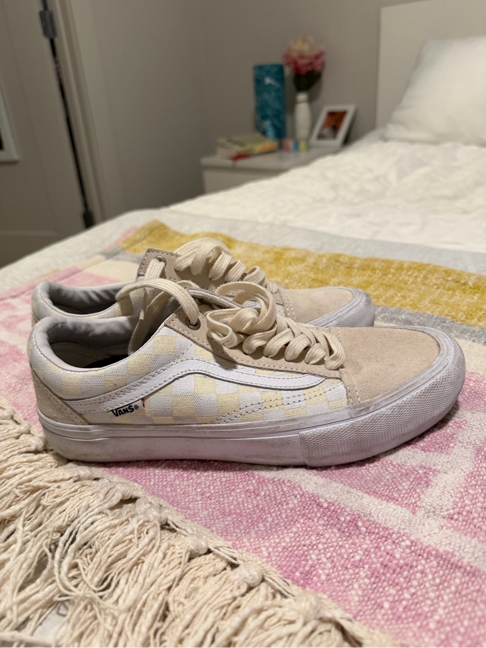 Vans Old Skool Cream & White Checkered Suede Sneakers Women’s 8